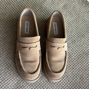 Steve Madden women’s Brown Slip-On Loafers